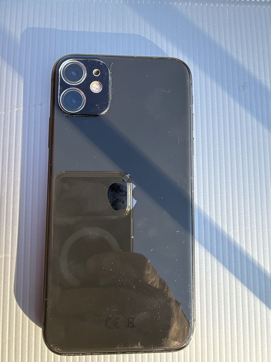 Apple Handys / Smartphones: Apple iPhone 11 128GB état correct – Gebraucht aus Vullierens von gugu9 1