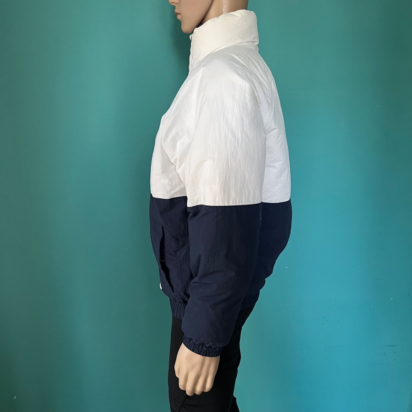 Tommy Hilfiger Giacche: TOMMY JEANS Jacke 🤍 – Usato da Zürich venduto da ClosetQueen 4