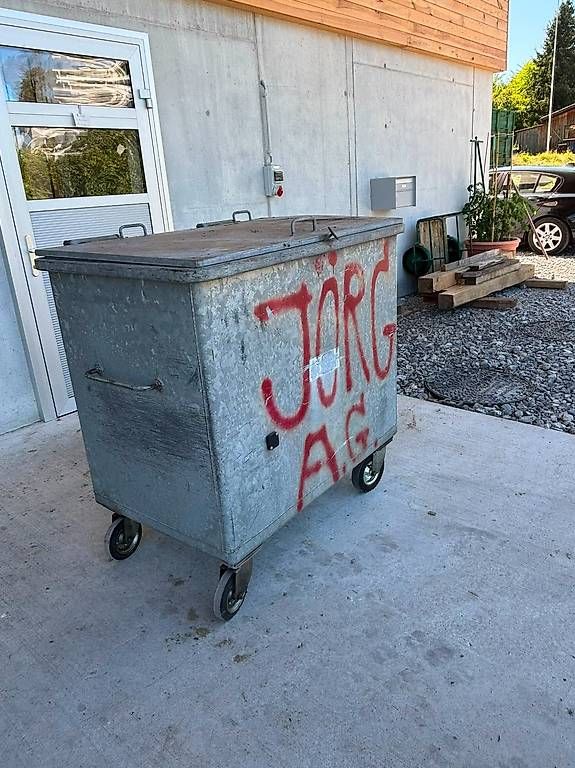 Autres articles bureau & commerces: Abfallcontainer  – D'occasion à Rorschacherberg par pir_f29r 2