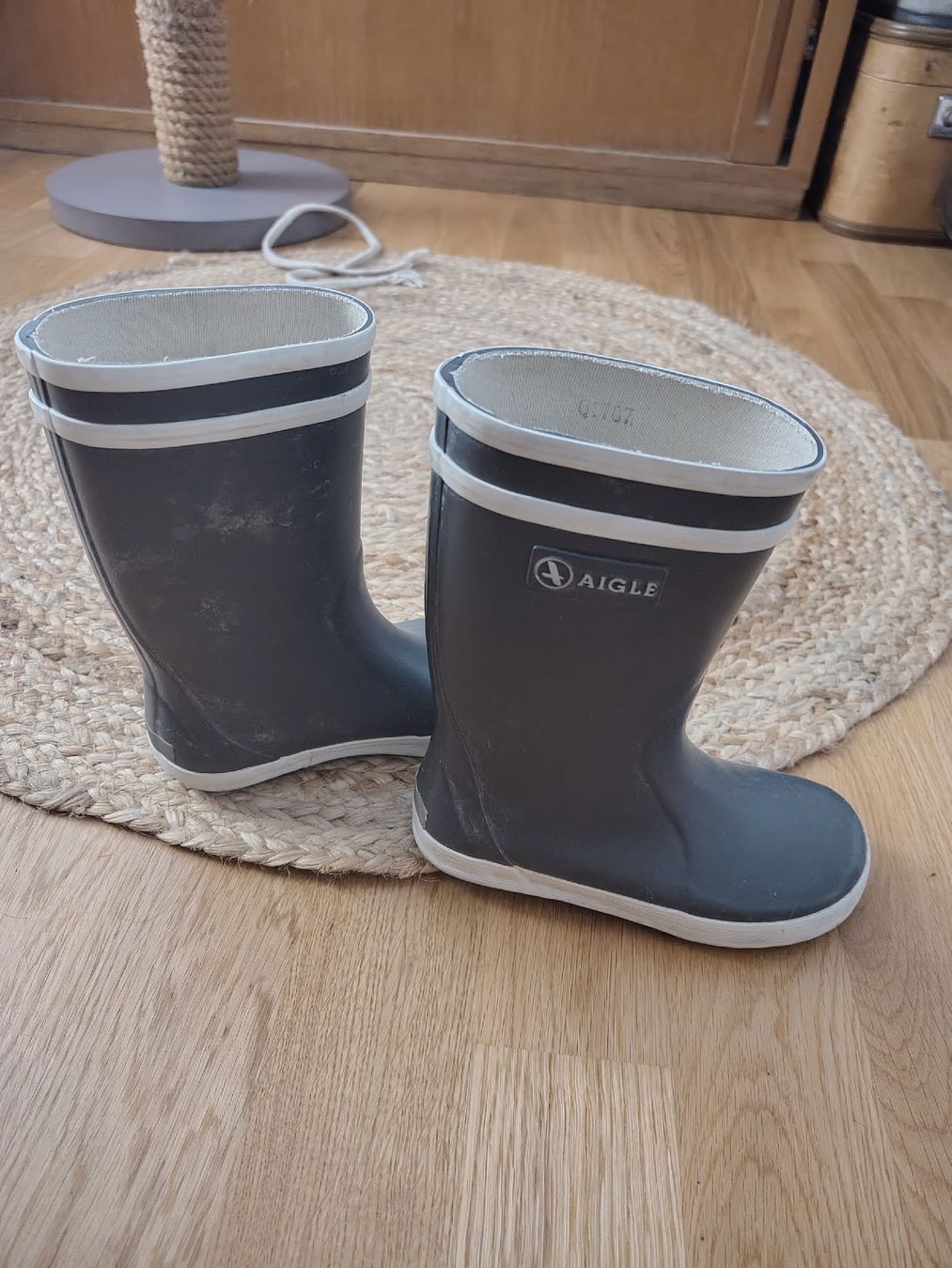 Scarpe per ragazzi: Bottes Aigle taille 27 – Usato da Plan-les-Ouates venduto da vanBullet