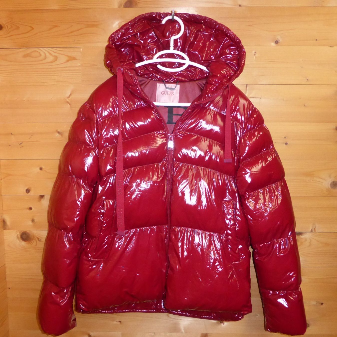 Guess Giacche: Winterjacke GUESS, Gr. M – Usato da St.Gallen venduto da regenbogen5