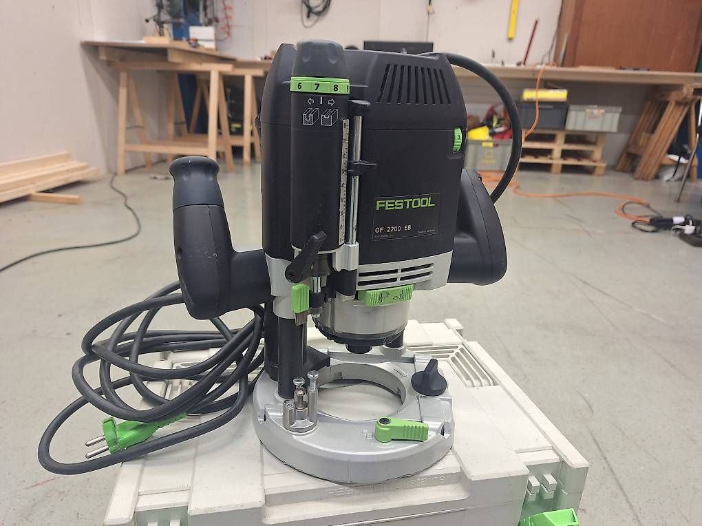 Festool Tutti gli attrezzi: Défonceuse Festool OF 2200 EB-Plus – Usato da Genève venduto da tal_z8vm 2