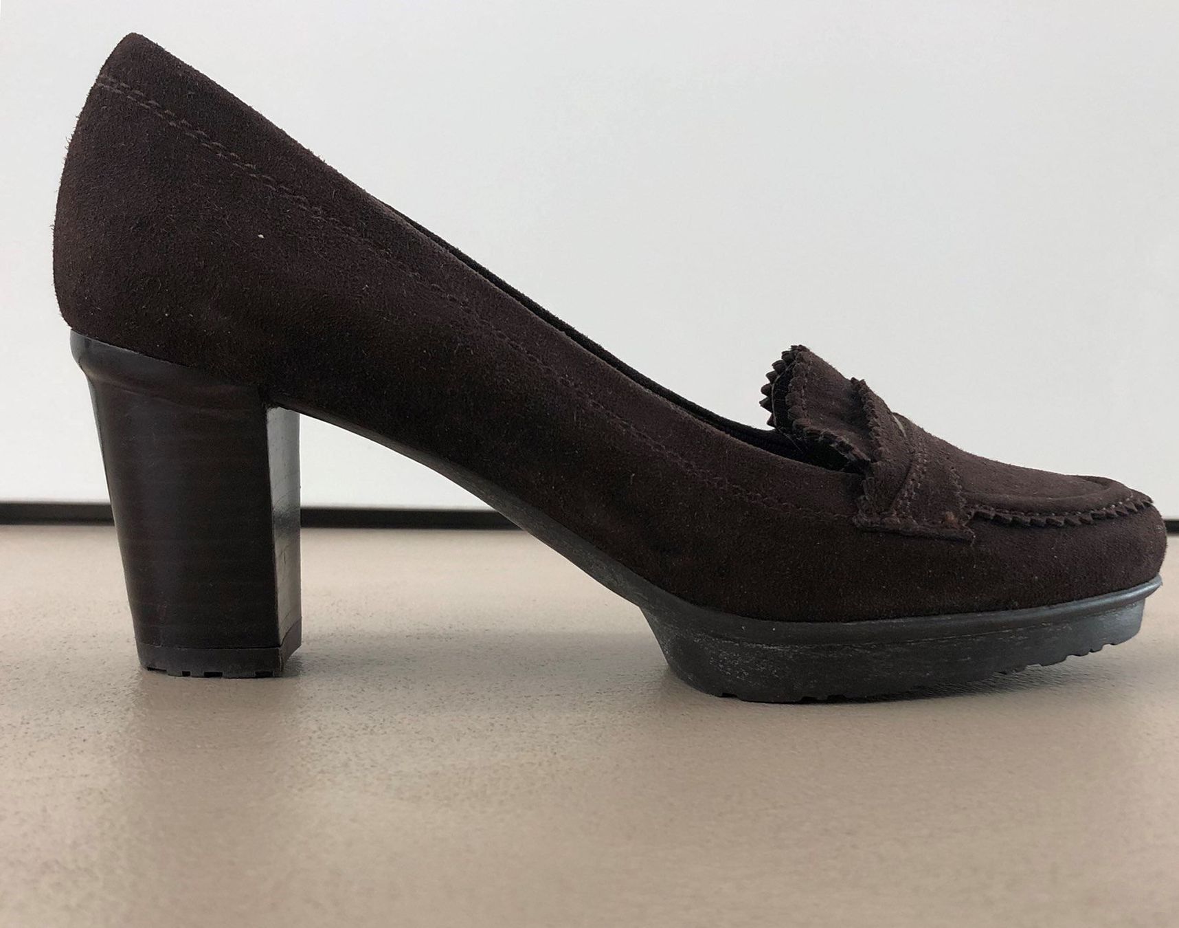 Stuart Weitzman Chaussures femmes: neuwertige STUART WEITZMAN Pumps 🤎 – D'occasion à Zürich par ClosetQueen 5
