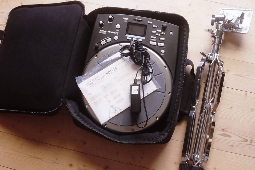 Roland Musikinstrumente: Roland HandSonic HPD-20. – Gebraucht aus Winterthur von hermanadam 1
