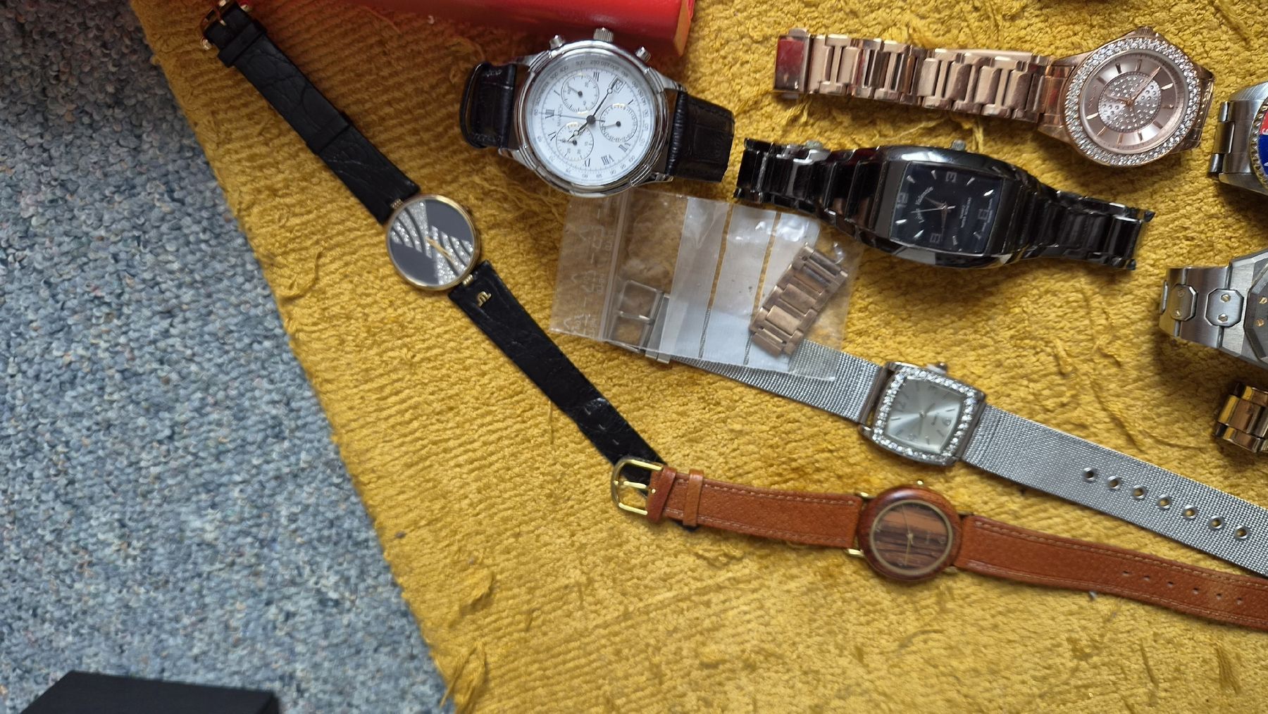 Montres: 39 Uhren aus Nachlass   – D'occasion à Kölliken par Upcycling-by-Mc-TAM 6