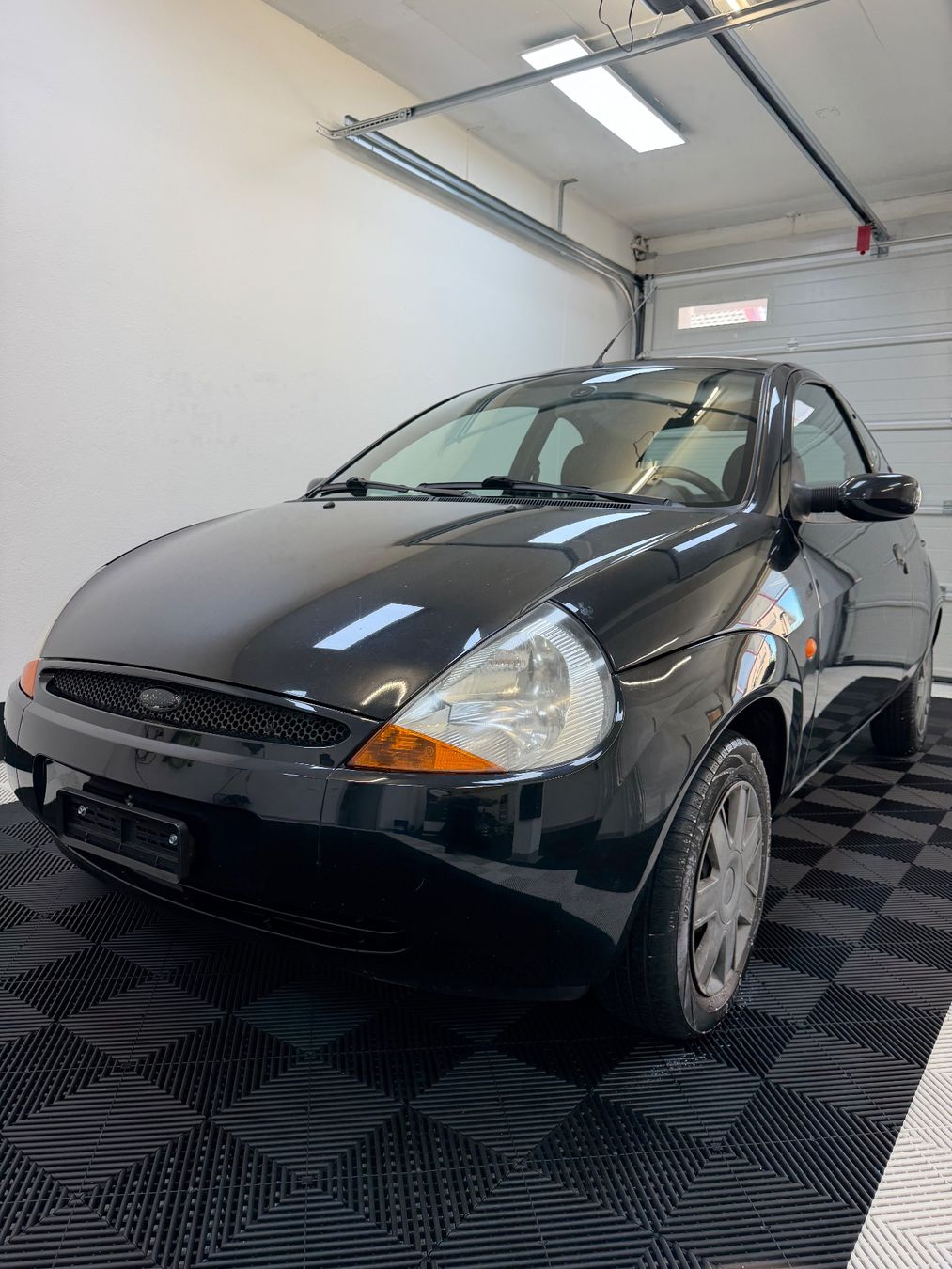 Automobili: Ford Ka, Sparsam – Usato da Oensingen venduto da buj_d9dw 6