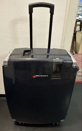 Swiss Luggage Carbon Koffer