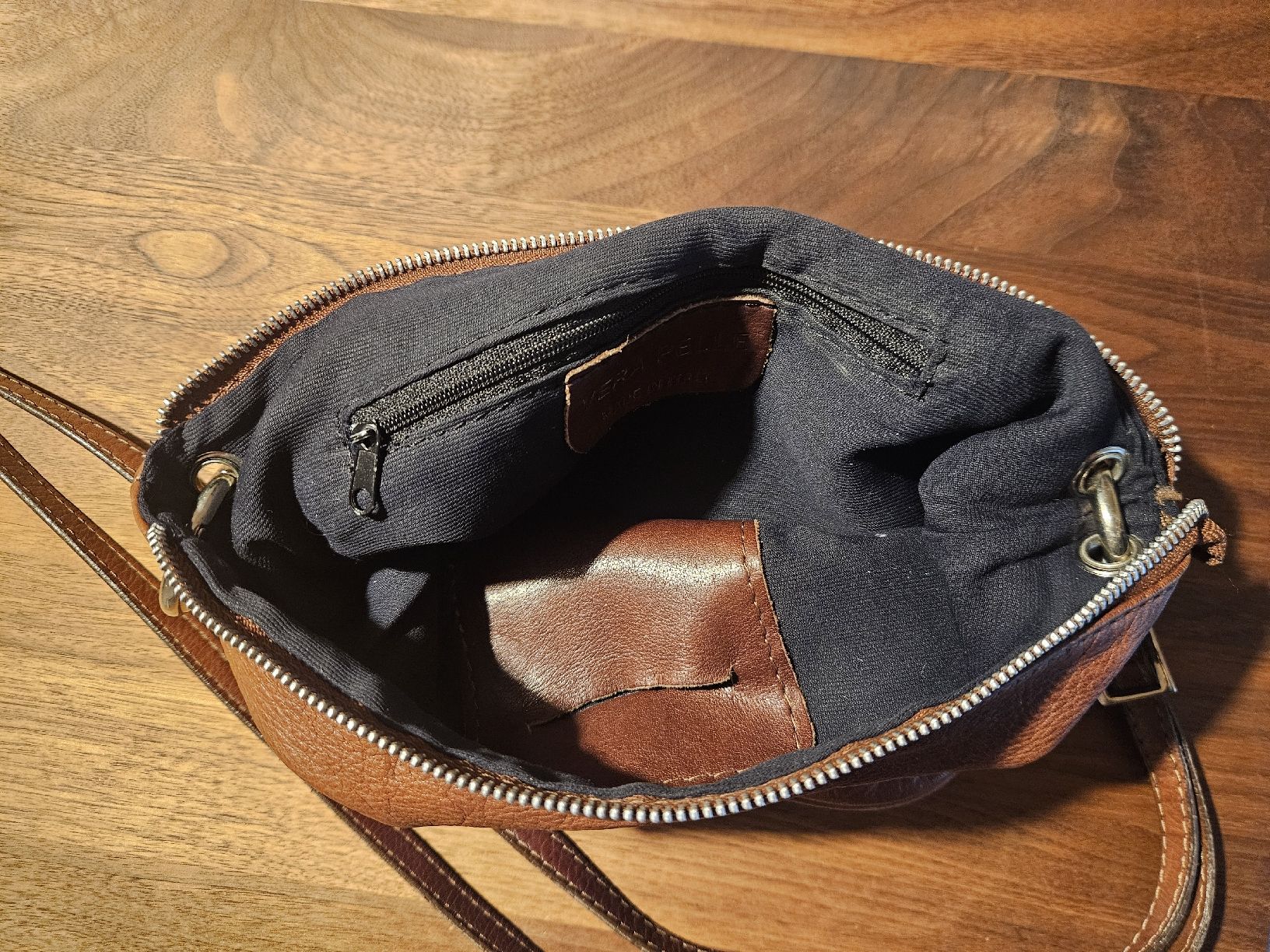 Taschen: Hübsche Ledertasche – Gebraucht aus Luzern von blackcat010 4