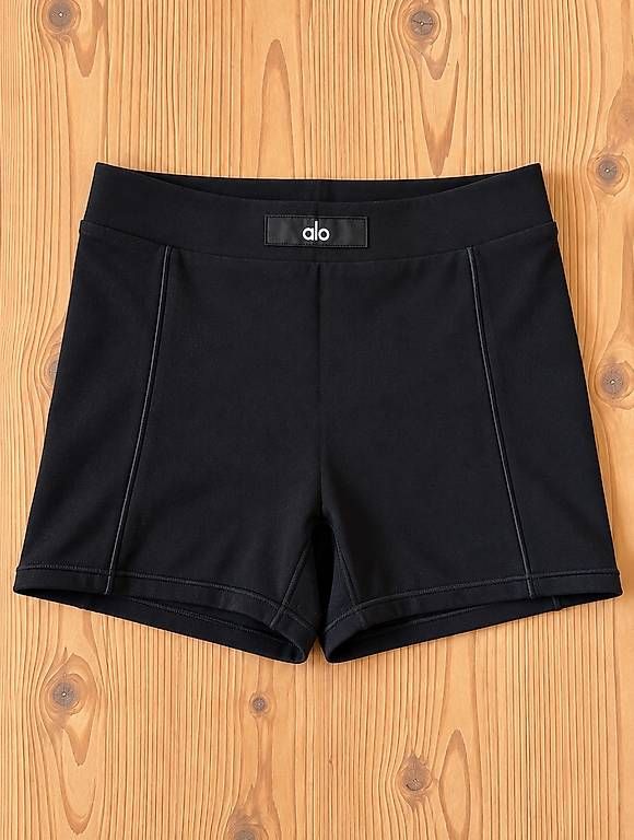Pantalons: ALO Shorts NEU – Neuf avec emballage d'origine à Glarus par blu_dvg8 3