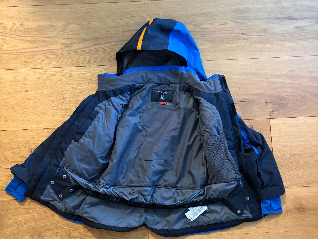 Spyder Jacken & Mäntel: Spyder Skijacke Gr 134 – Gebraucht aus Herrliberg von apr_r9fh 4