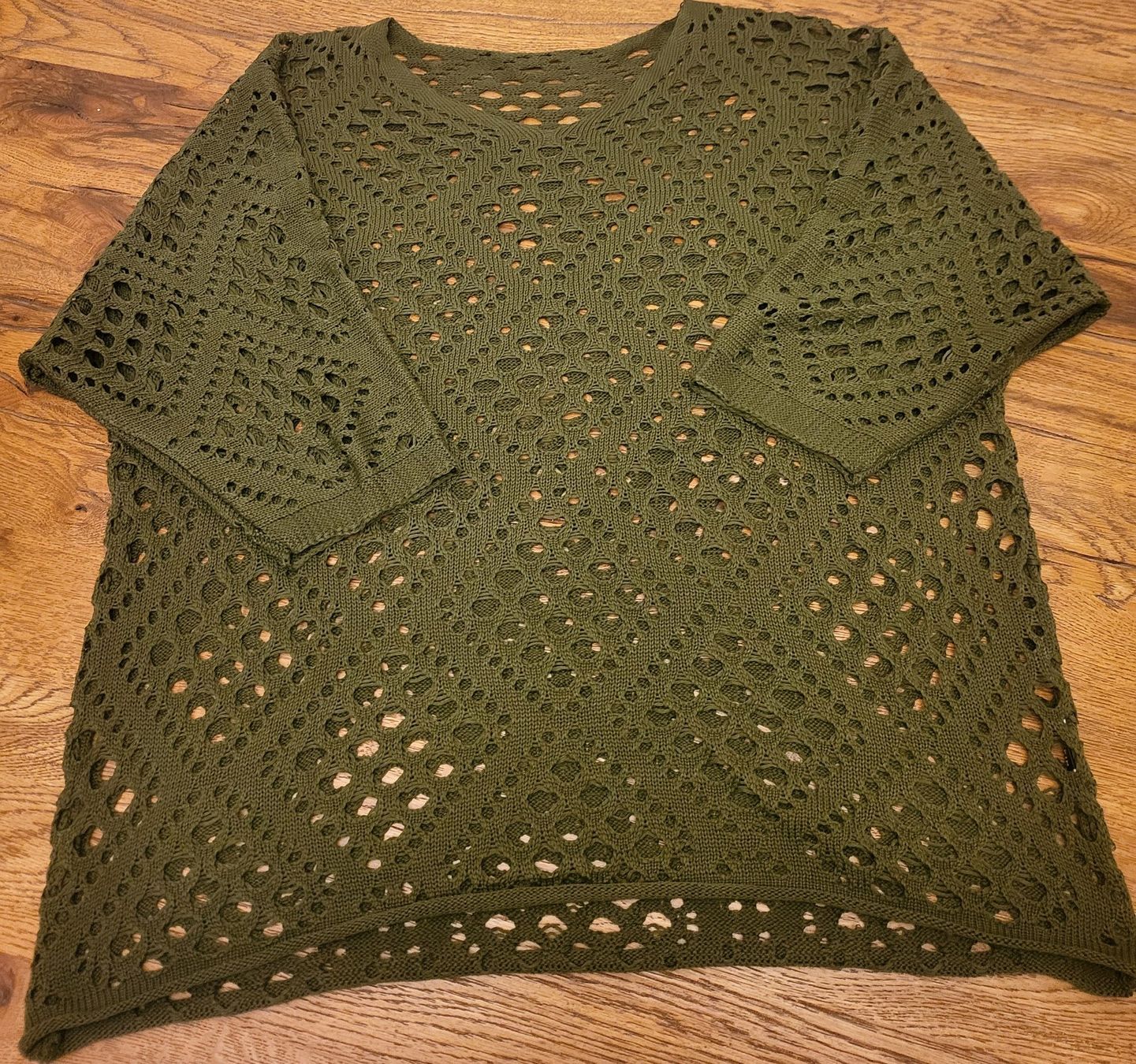 Maglioni & Felpe: Schöne Olivgrüner Strickpullover mit Lochmuster – Nuovo (secondo la descrizione) da Basel venduto da sci_67ms