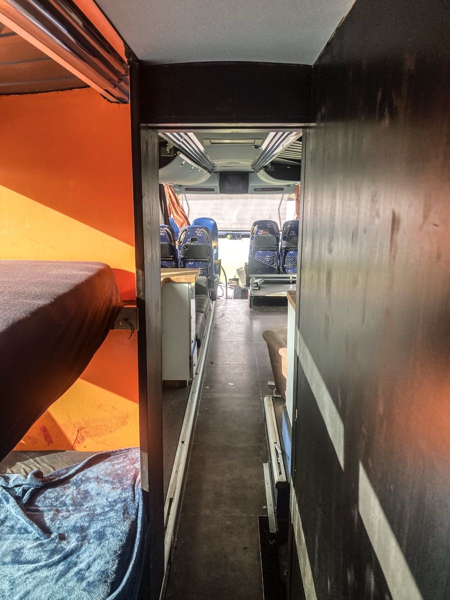 Véhicules de camping:  Wohnmobil Neoplan Starliner – D'occasion à St. Moritz par rob_9wkp 9
