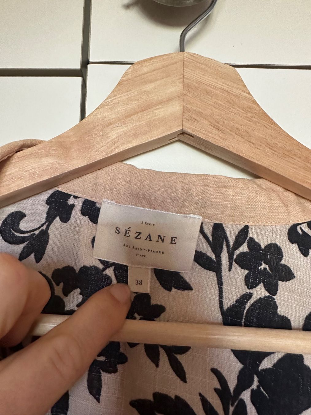 Sezane Camicette: Sézane Baumwollbluse mit Blumenprint Gr. 38 – Usato da Zürich venduto da kat_v6xx 1