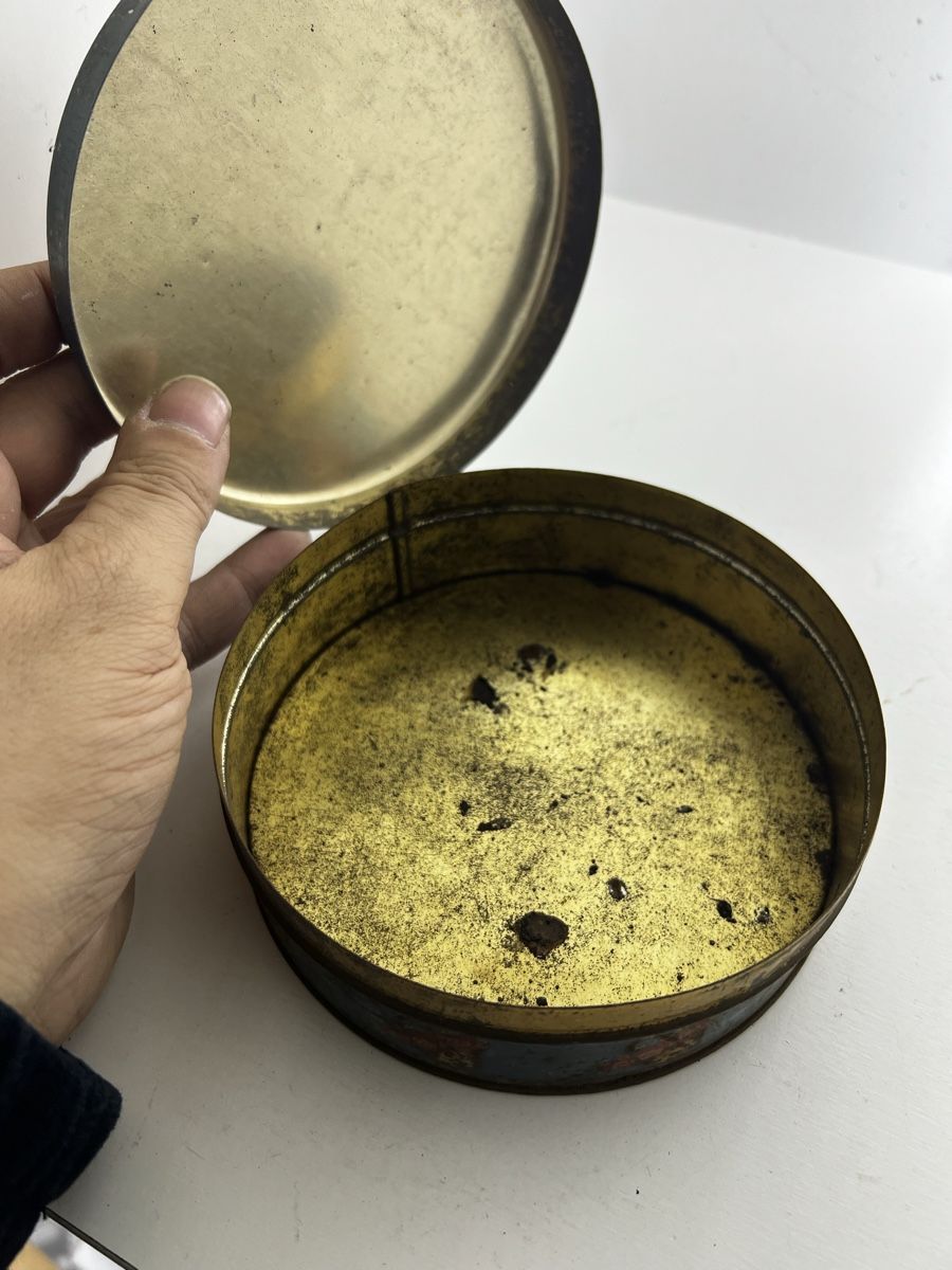 Dosen: Antike Blechdose – Gebraucht aus Wettingen von NickInc 4