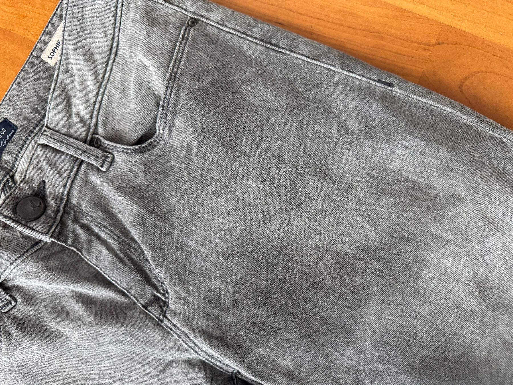Cecil Jeans: Tolle Jeans von Cecil mit Rosenmuster, ca 36 – Nuovo (secondo la descrizione) da Schüpbach venduto da 2ndHandRose 2