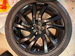 Land Rover 20 Zoll mit Continental Reifen