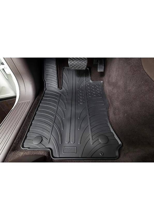 Tappeti & Tappetini: Set tapis hiver compatible avec Mercedes classe B – Usato da La Chaux-de-Fonds venduto da dianapsf 1