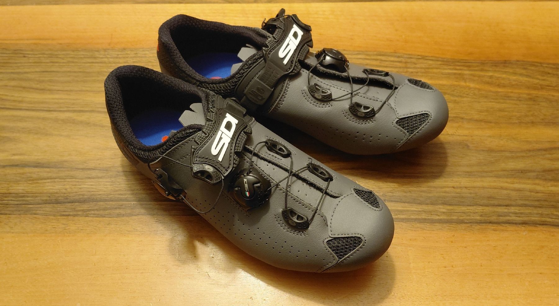 SIDI Chaussures hommes: Sidi MTB Eagle 10 Schuhe Grösse 42 Black Grey – Neuf avec emballage d'origine à Diessenhofen par kazwei 7