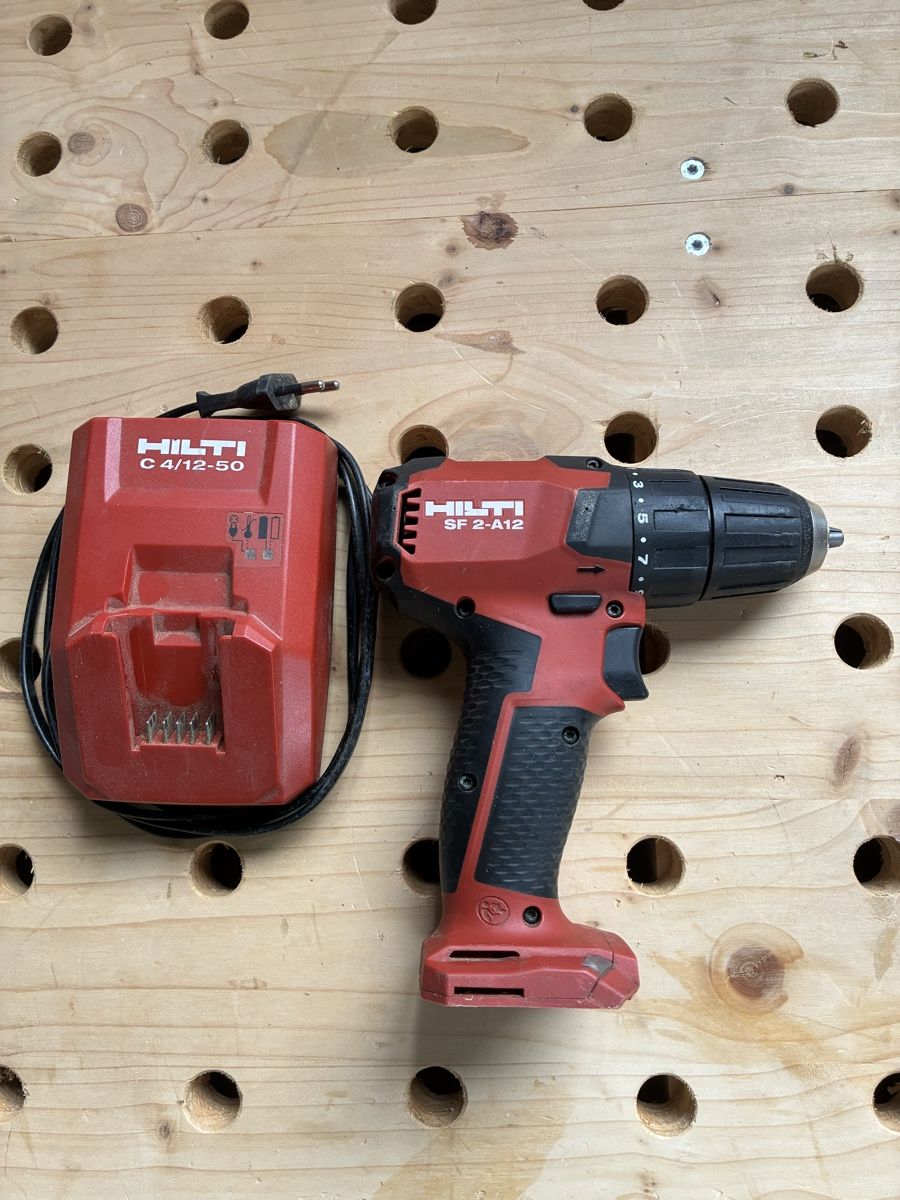 Hilti Trapani: Hilti Akkuschrauber – Usato da Menznau venduto da dar_w9yg
