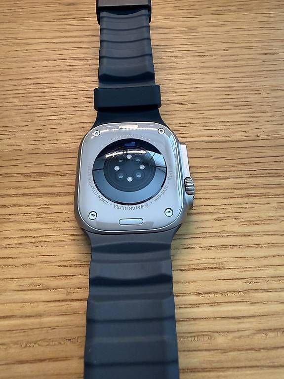 Apple Smartwatch: Apple Watch Ultra 3 Titan – Usato da Windisch venduto da Kenjins 2