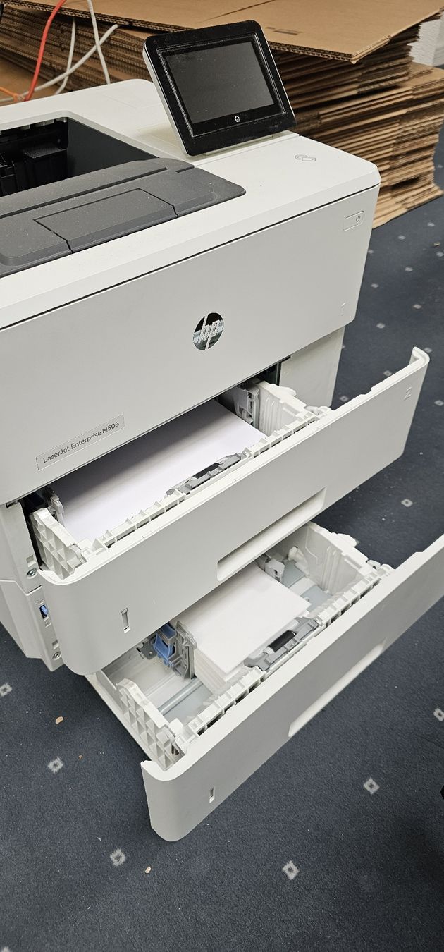 Hewlett Packard Stampanti: HP LaserJet Enterprise M506 – Usato da Rifferswil venduto da Dani1 2