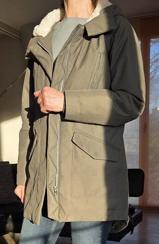 Elvine Giacche: Elvine Übergangs Jacke ... Design aus Schweden – Usato da Zürich venduto da Mokile 4