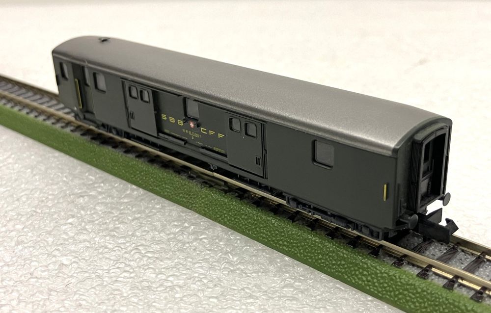 Arnold Modelleisenbahnen: Arnold 3713 N= Leichtstahl Gepäckwagen SBB D 065-0 - in OVP – Neu (gemäss Beschreibung) aus Thun von retoolinoo 2