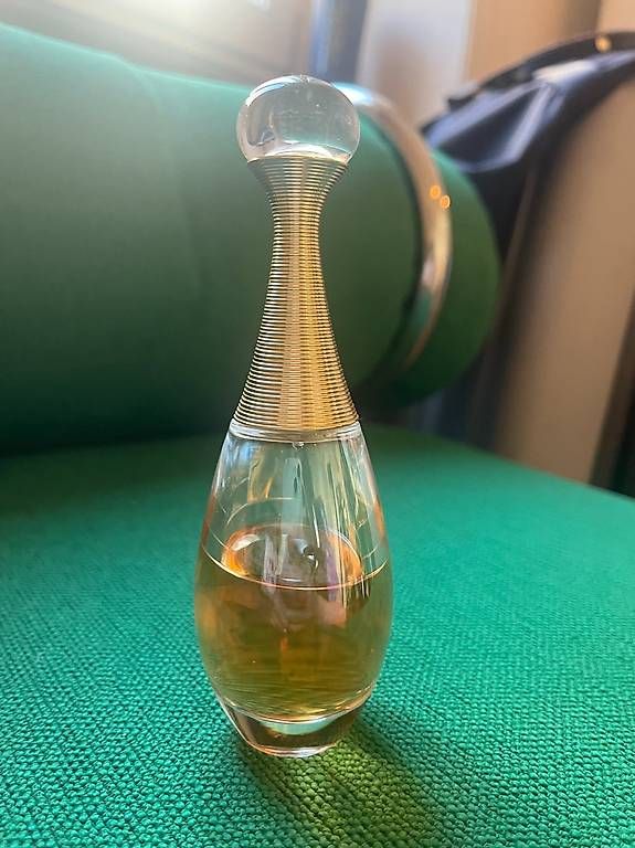 Dior Profumi & Eau de Toilette: Dior J'adore Eau de Parfum 50 ml, ca. 2/3 voll – Usato da Zürich venduto da lin_2yn6 1