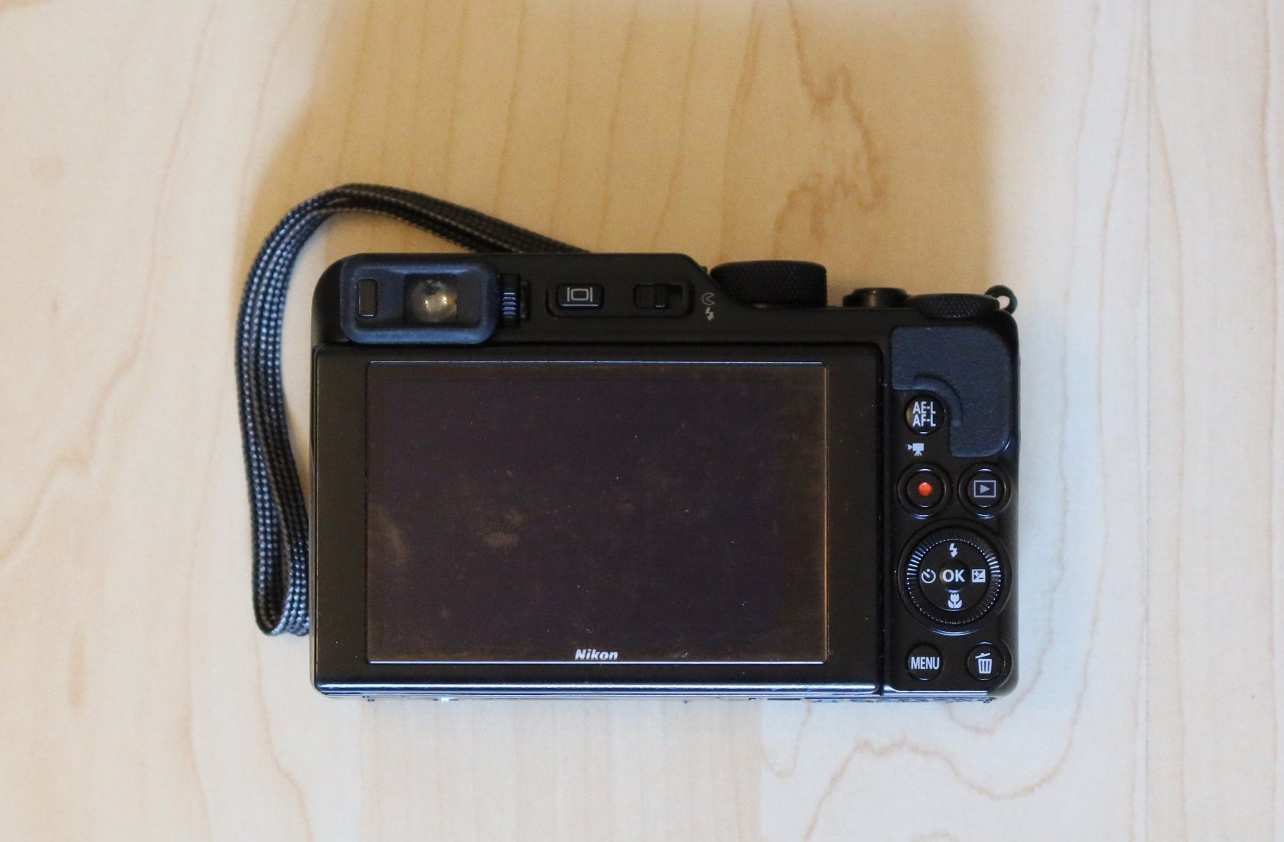 Nikon Fotocamera: Nikon A1000 – Usato da Niederbipp venduto da Morion75 3
