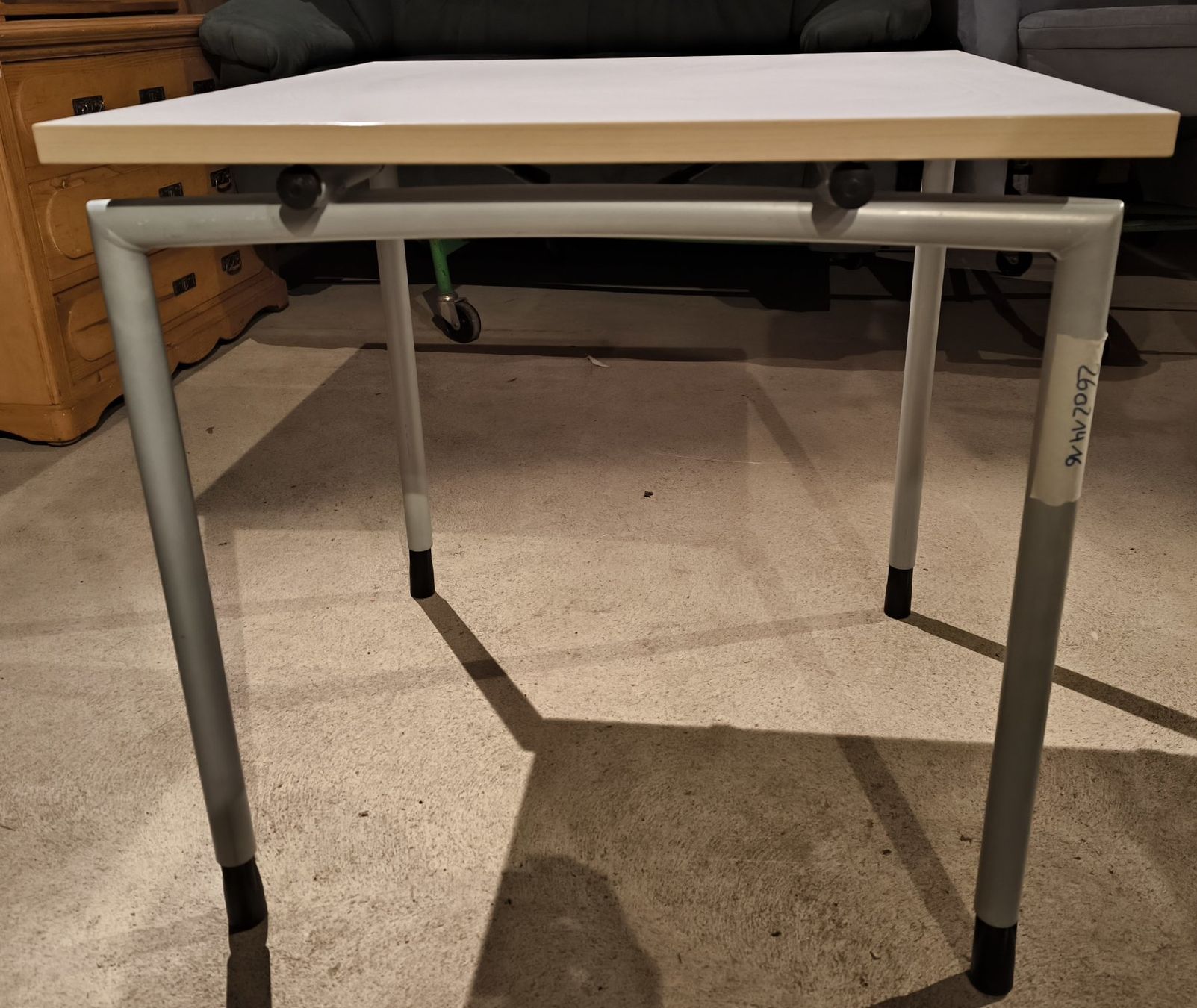 Bureaux: Züco Büro Beistelltisch – D'occasion à Rorschacherberg par snOOpydOg11