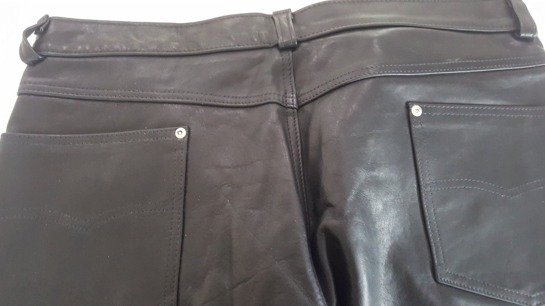 Pantaloni: Lederhose – Nuovo e nell'imballaggio originale da Menznau venduto da jrba 2