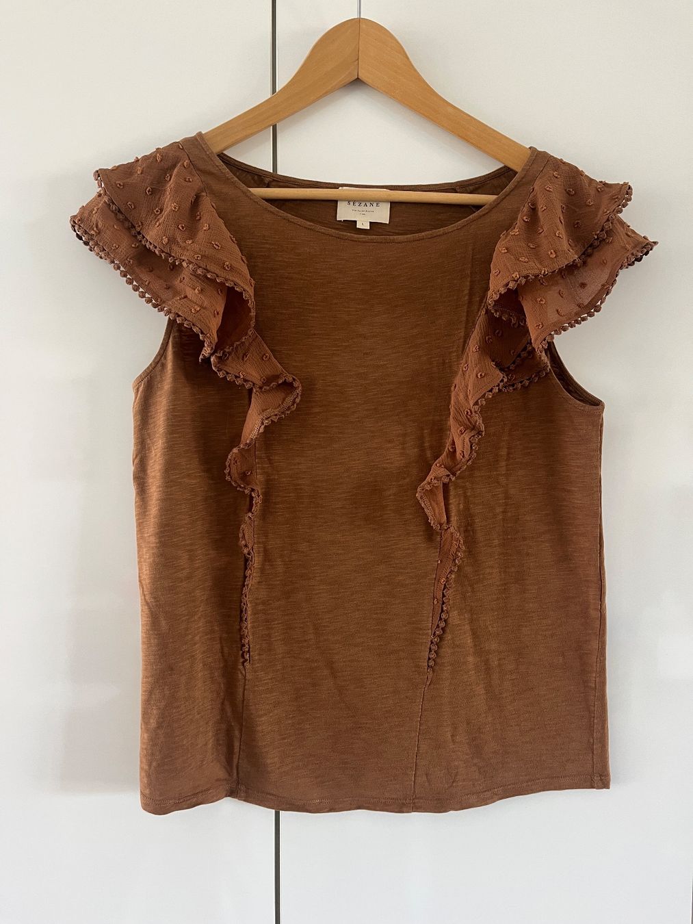 Sezane T-shirt: T-Shirt SEZANE L – Usato da Lavigny venduto da Pilauer 1