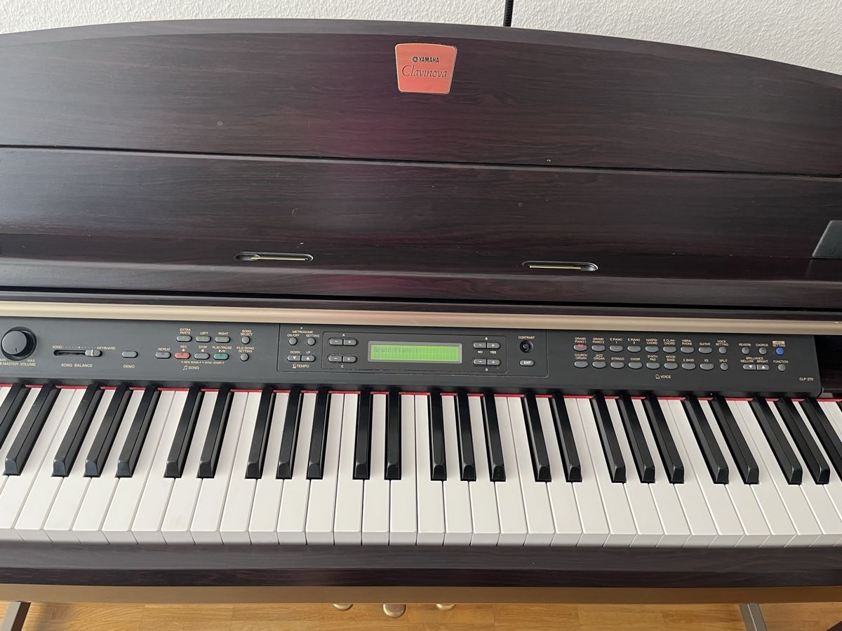 Yamaha Musikinstrumente: Yamaha Clavinova Digitalpiano – Gebraucht aus Sissach von ann_6pct 4