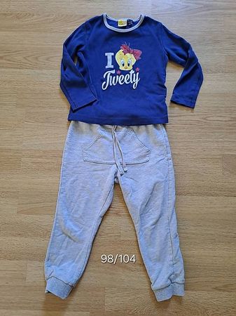 Trainingsanzug mit Tweety - Grösse 98/104