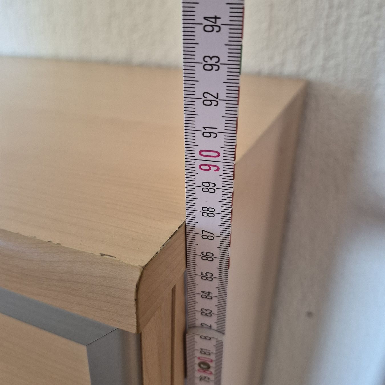 Cassettiere: Kommode Holzoptik mit Schubladen gebrauchter Zustan – Usato da Sigriswil venduto da dan_t5p6 6