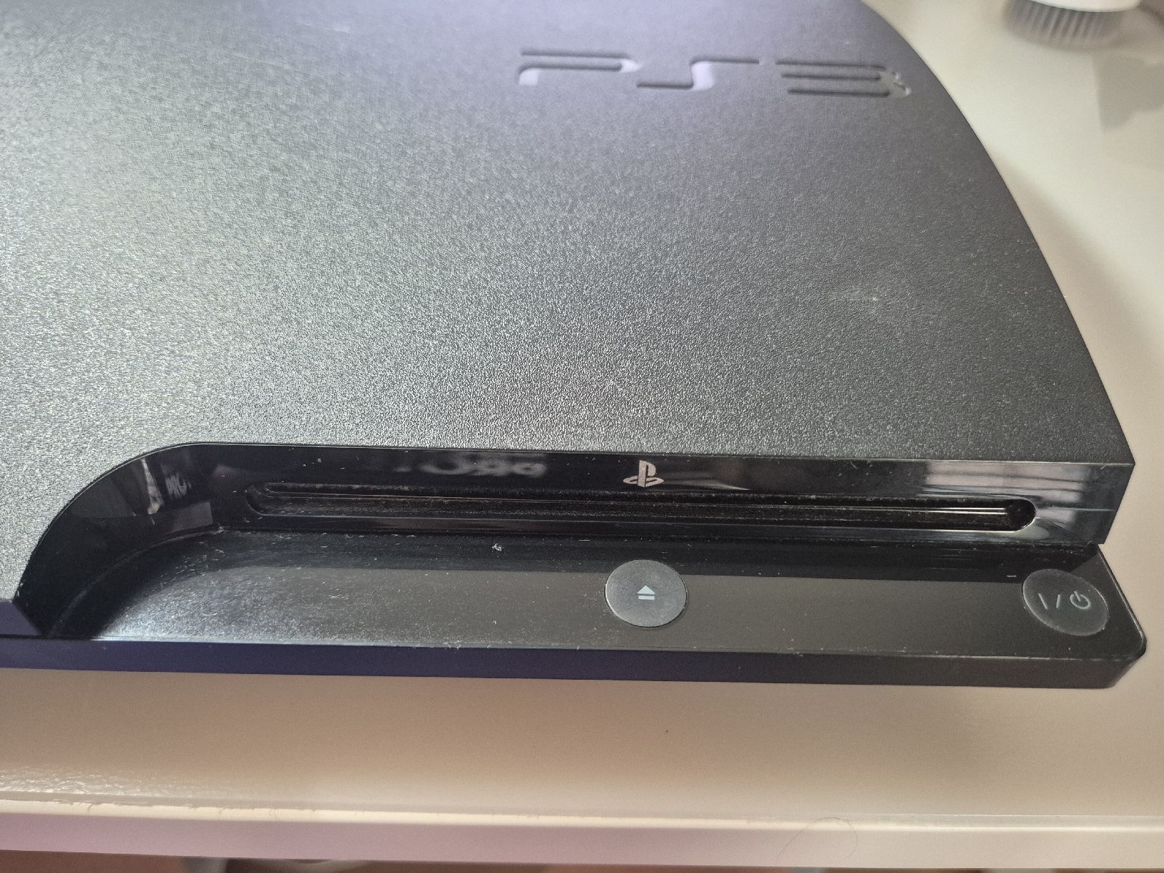 Sony Consoles: Sony PlayStation 3 inkl. 2 Controller – D'occasion à Steffisburg par BausE 4