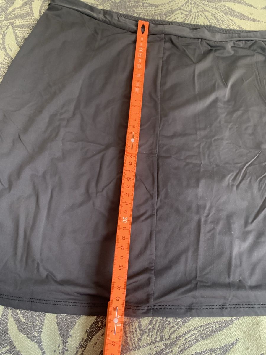 Gonne: Sous-Jupe Monoprix noire taille taille 2 / M – Nuovo (secondo la descrizione) da Lausanne venduto da Xiaoxi 3