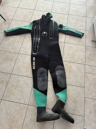 Combinaison de plongée étanche 