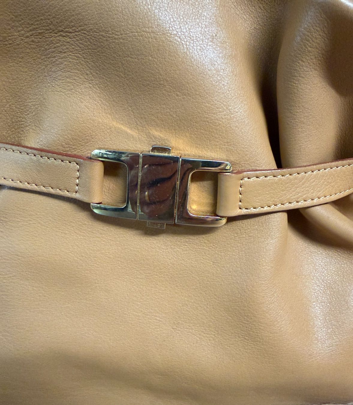 Borse da donna: BUTI Ledertasche Damen mittel cognac – Usato da Nussbaumen AG venduto da olitech5415 5