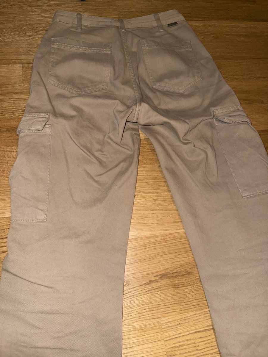 Pull&Bear Pantaloni: Hose – Usato da Brunnen venduto da pel_vk7g 2