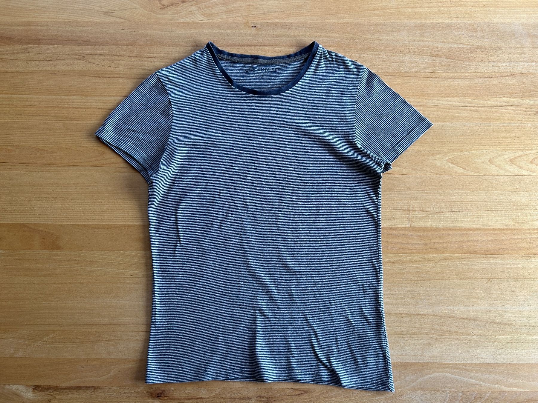 C&A T-shirt: Dunkelblau/hellgrau gestreiftes T-Shirt Grösse S – Usato da Grosswangen venduto da che_gr