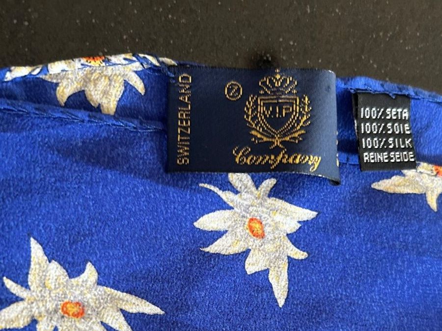 Foulard & Sciarpe: Seidenfoular – Usato da Zumikon venduto da Uranus88 5
