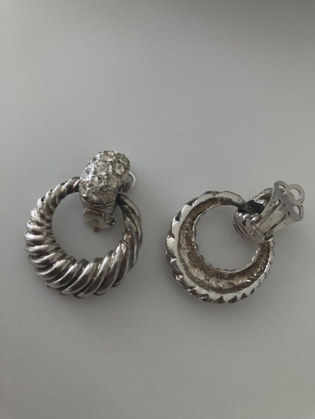 Orecchini pendenti & Orecchini a lobo: Vintage Creolen Clips Silber mit Strass – Usato da Holderbank SO venduto da SUS-2021 1