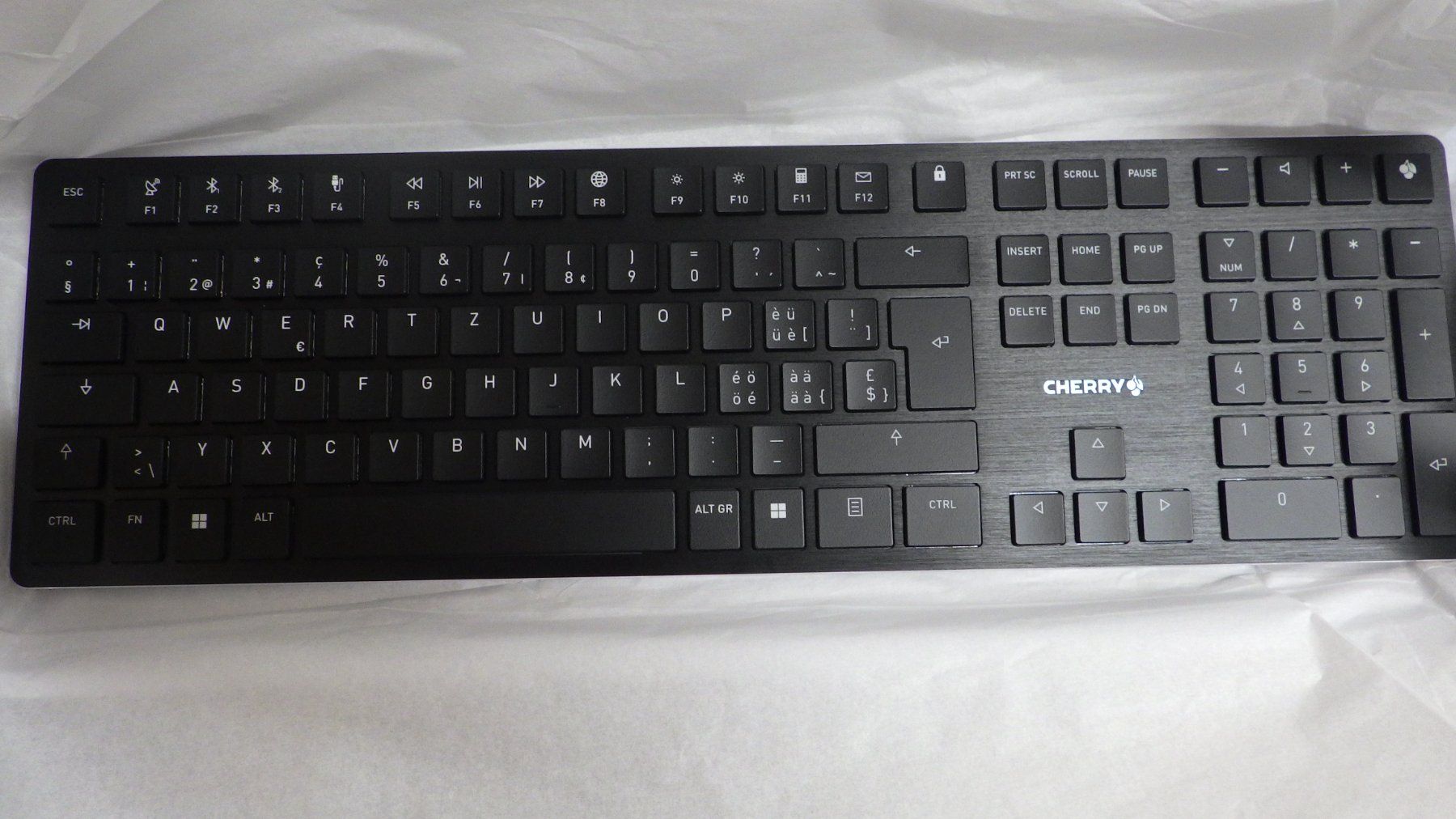 Tastaturen: Cherry KW X ULP Wireless CH-Layout schwarz – Neu und originalverpackt aus Gossau ZH von OrderflowAG 1