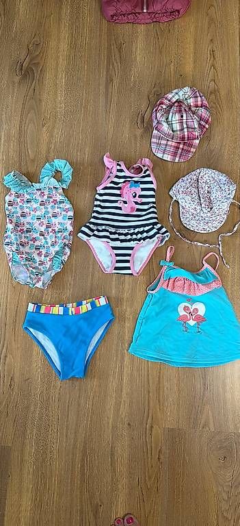 Lotti & Set di vestiti: Sommerkleidern Mädchen Grösse 74 – Usato da Glattpark (Opfikon) venduto da Miriambox
