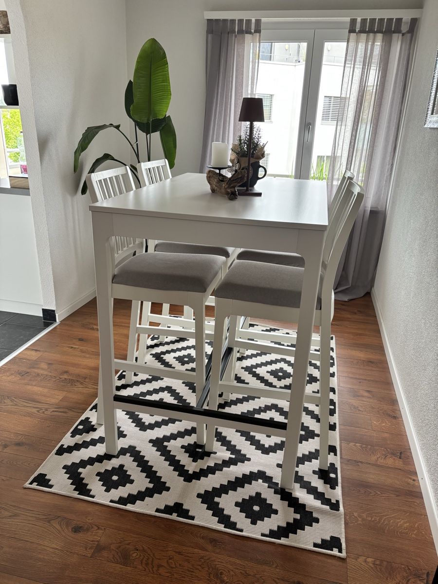 Ikea Tables: Esstisch mit 4 Barhocker – D'occasion à Tägerwilen par sandy_72 1