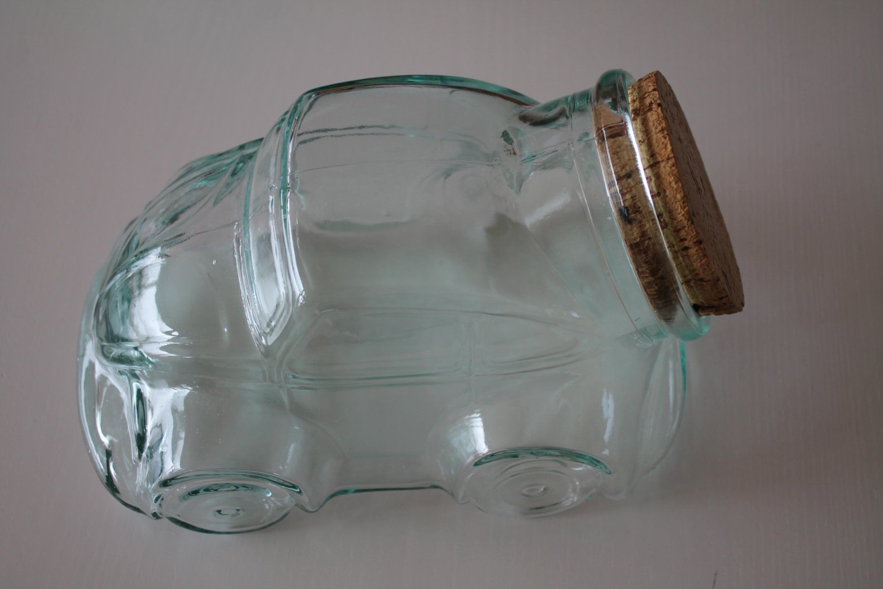 Tutte le decorazioni: Glas-Dose in Form eines Autos, VW Käfer Bully Beetle – Usato da Hüttwilen venduto da pinti55 1