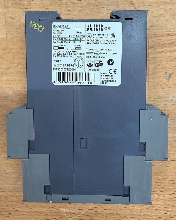 ABB Componenti elettronici: ABB C573 Sicherheitsschaltgerät – Nuovo (secondo la descrizione) da Wahlen b. Laufen venduto da zottelhans 1