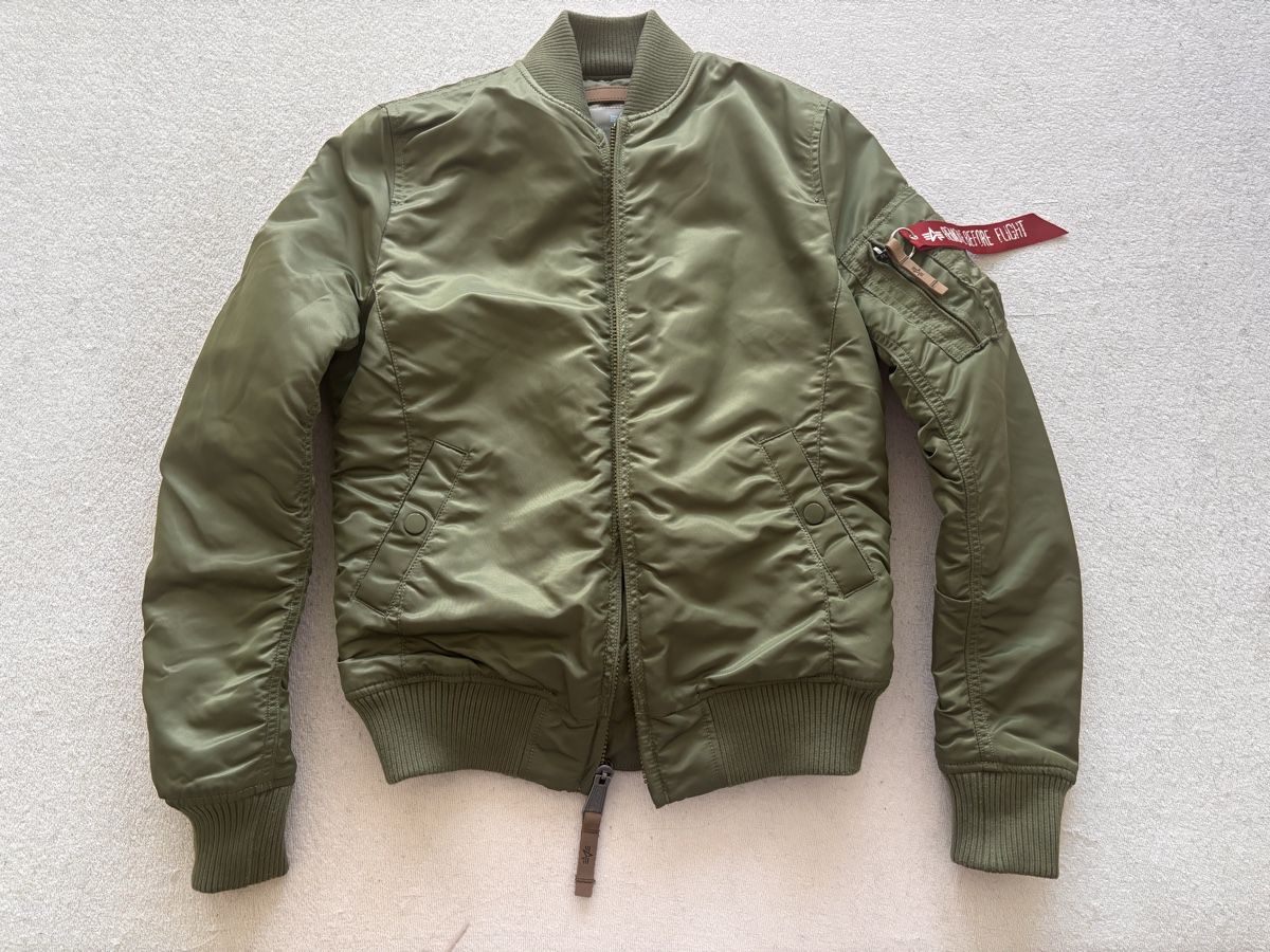 Giacche: Alpha Industries Jacke XS – Usato da Schwerzenbach venduto da _Aria_