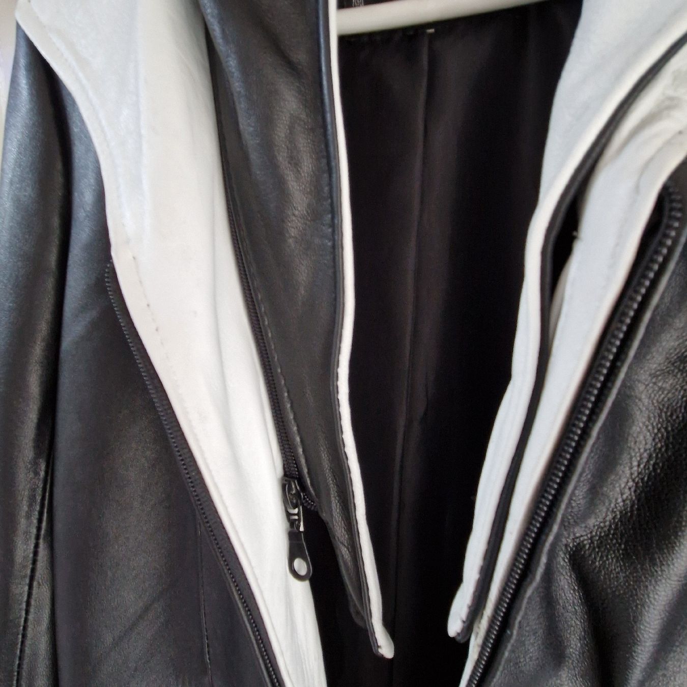 Cappotti: Echtleder Mantel schwarz/weiss von Alta V Moda – Nuovo e nell'imballaggio originale da Horn venduto da Minerva67 4